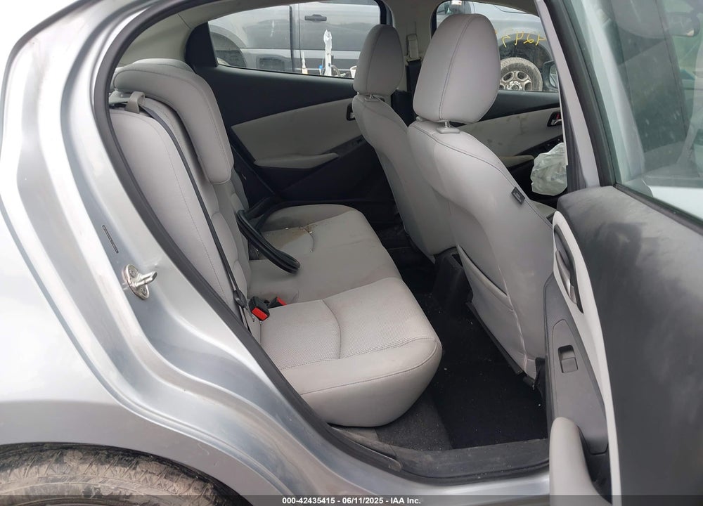 2020 TOYOTA YARIS VIN: 3MYDLBYV9LY716573