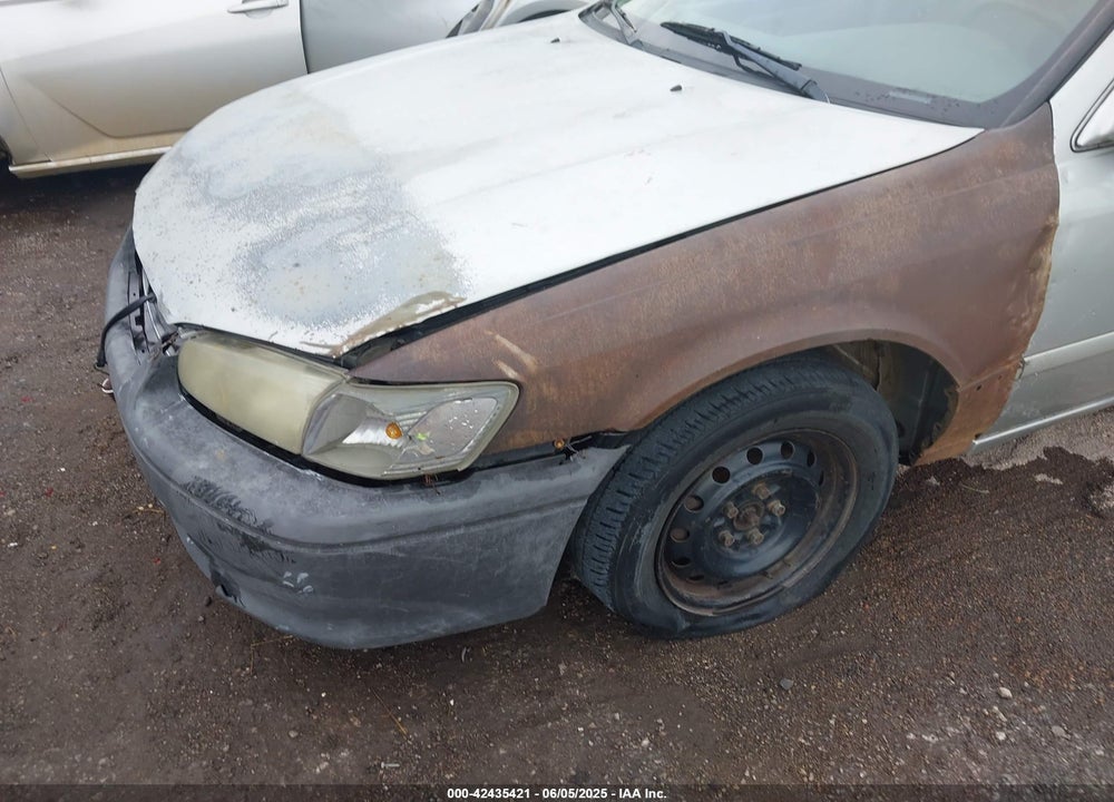 2001 TOYOTA CAMRY CE VIN: 4T1BG22K01U105416