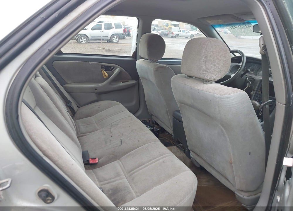 2001 TOYOTA CAMRY CE VIN: 4T1BG22K01U105416