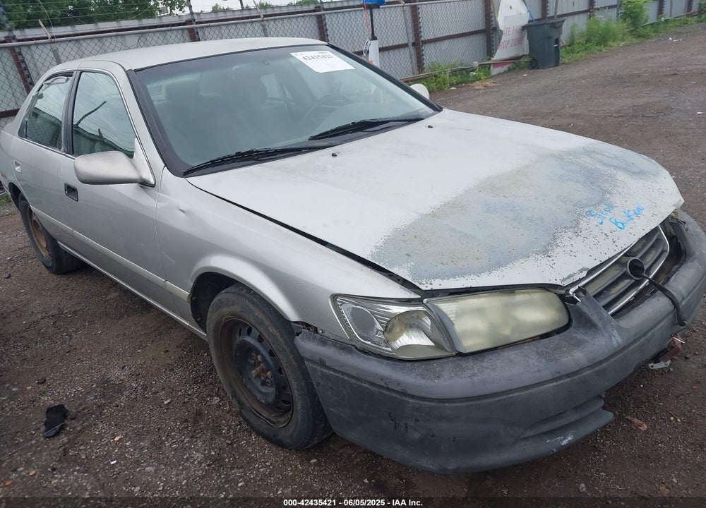 2001 TOYOTA CAMRY CE VIN: 4T1BG22K01U105416