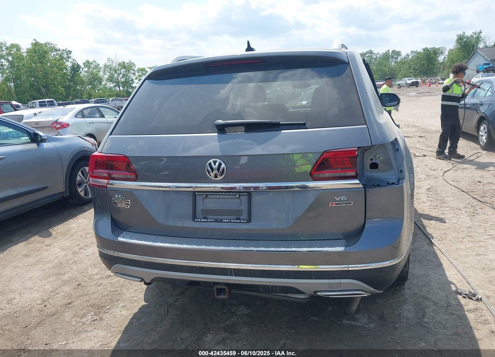 2019 VOLKSWAGEN ATLAS VIN: 1V2NR2CA8KC568556