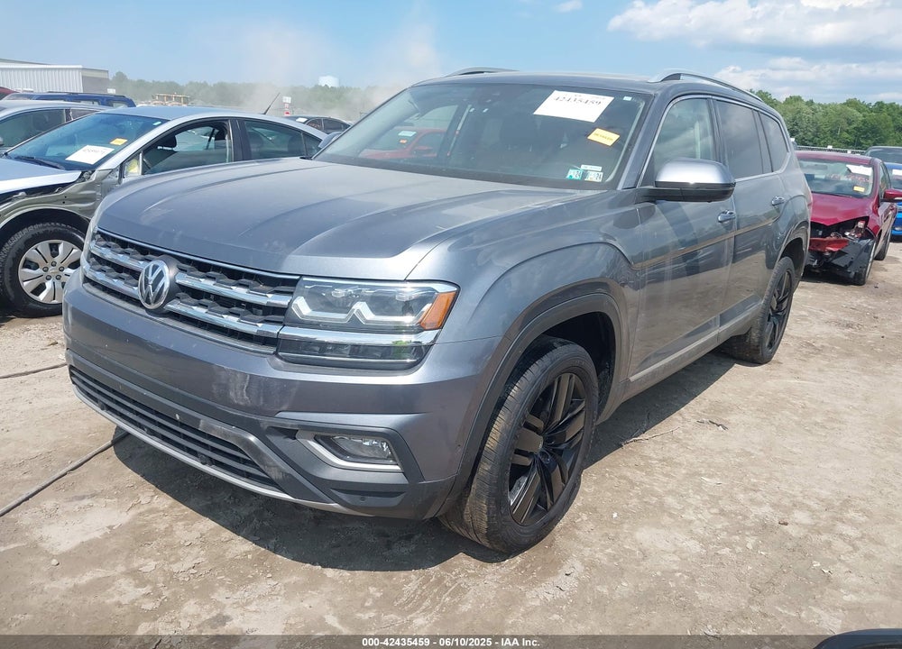 2019 VOLKSWAGEN ATLAS VIN: 1V2NR2CA8KC568556