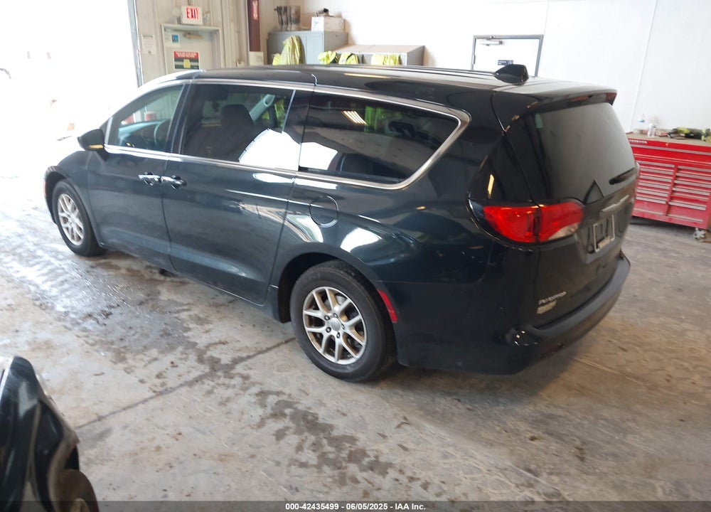 2017 CHRYSLER PACIFICA TOURING VIN: 2C4RC1DG6HR609655