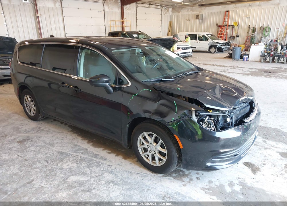 2017 CHRYSLER PACIFICA TOURING VIN: 2C4RC1DG6HR609655
