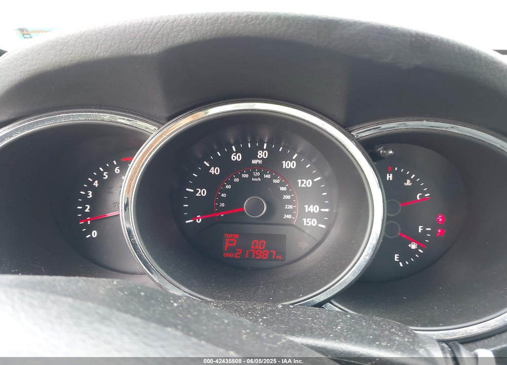 2011 KIA SORENTO VIN: 5XYKU3A16BG092475