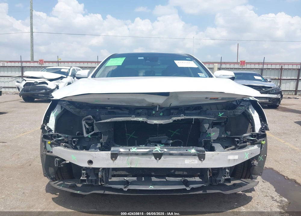2017 GENESIS G80 VIN: KMHGN4JE4HU184540
