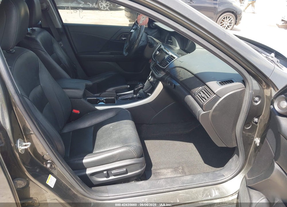 2013 HONDA ACCORD VIN: 1HGCR2F89DA181662