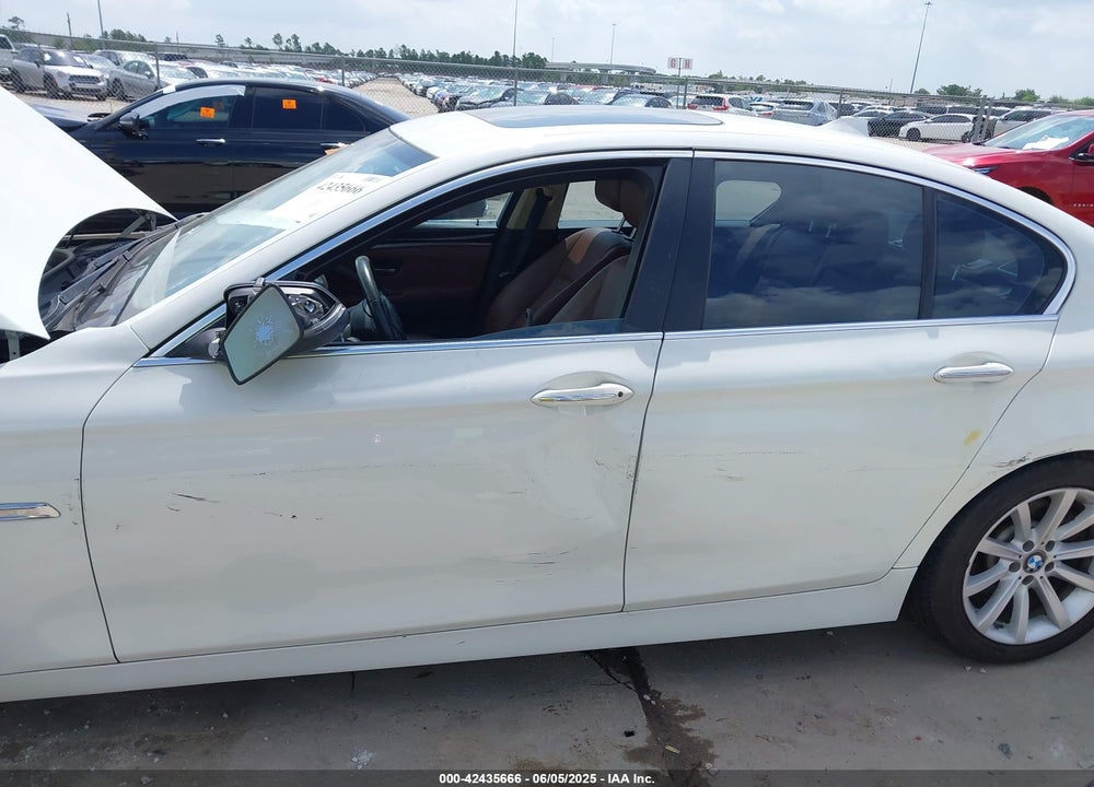 2014 BMW 5 SERIES VIN: WBA5B1C51ED475862