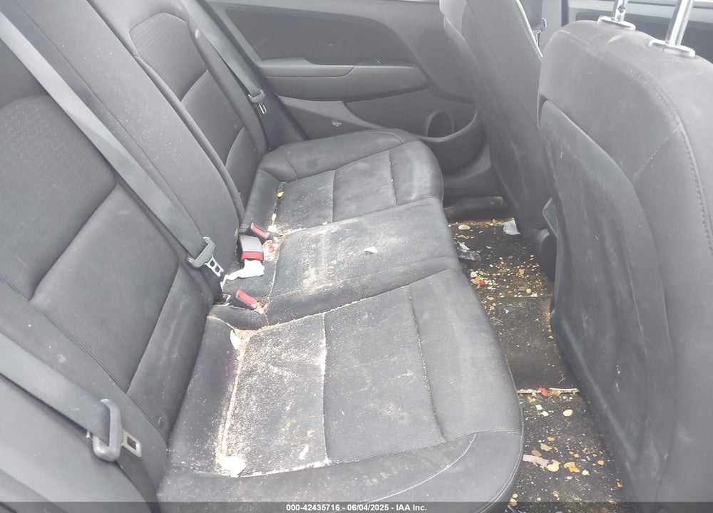 2018 HYUNDAI ELANTRA VIN: 5NPD84LFXJH259150