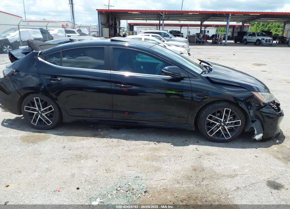 2019 HYUNDAI ELANTRA VIN: KMHD04LB9KU819795