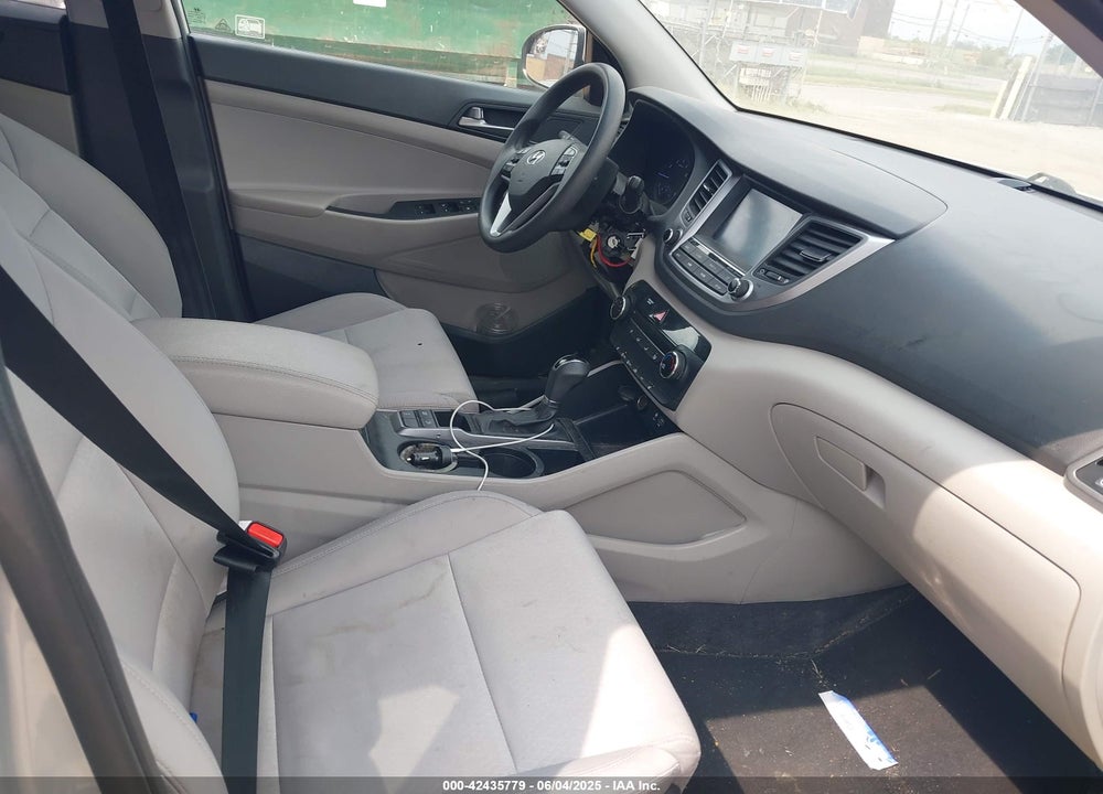 2018 HYUNDAI TUCSON VIN: KM8J3CA41JU717110