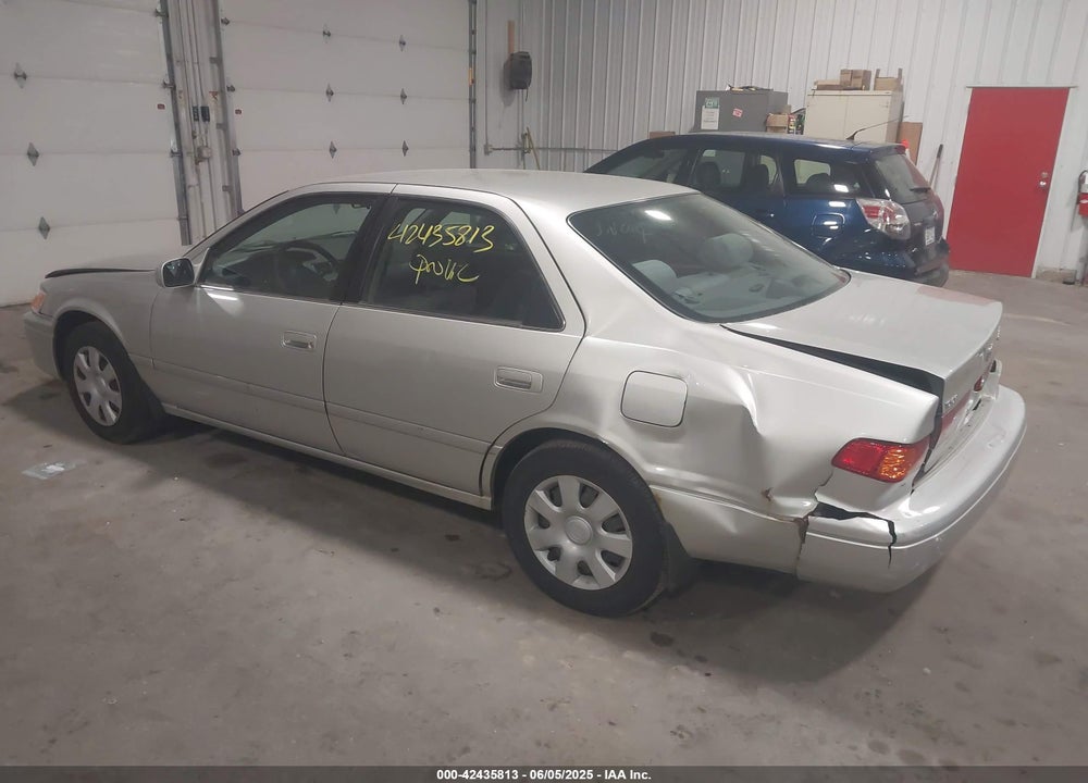 2001 TOYOTA CAMRY LE VIN: JT2BG22K510596960
