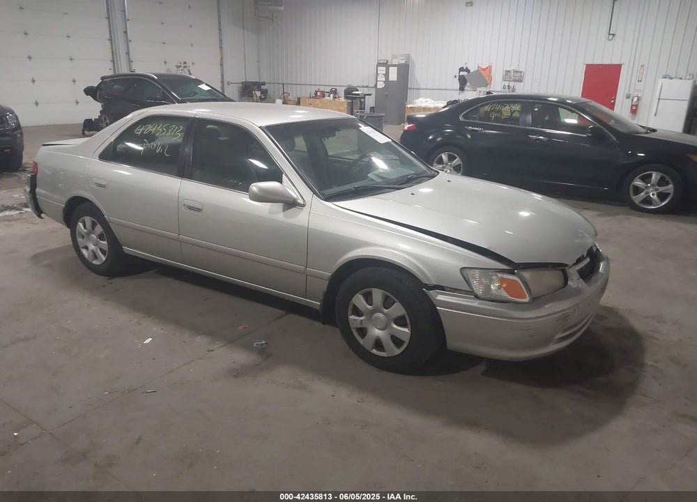 2001 TOYOTA CAMRY LE VIN: JT2BG22K510596960