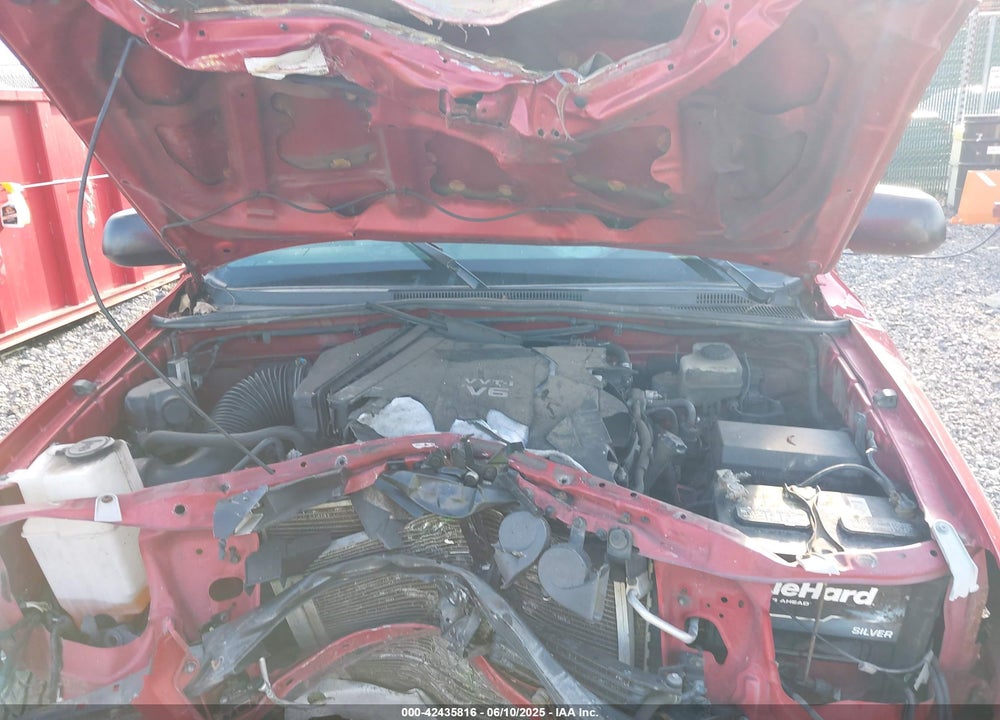 2015 TOYOTA TACOMA BASE V6 VIN: 3TMLU4EN3FM168489