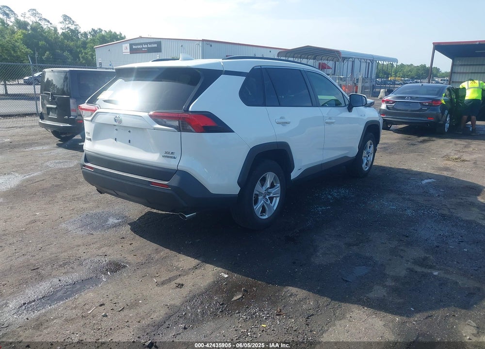 2021 TOYOTA RAV4 HYBRID VIN: JTMRWRFV3MD135548