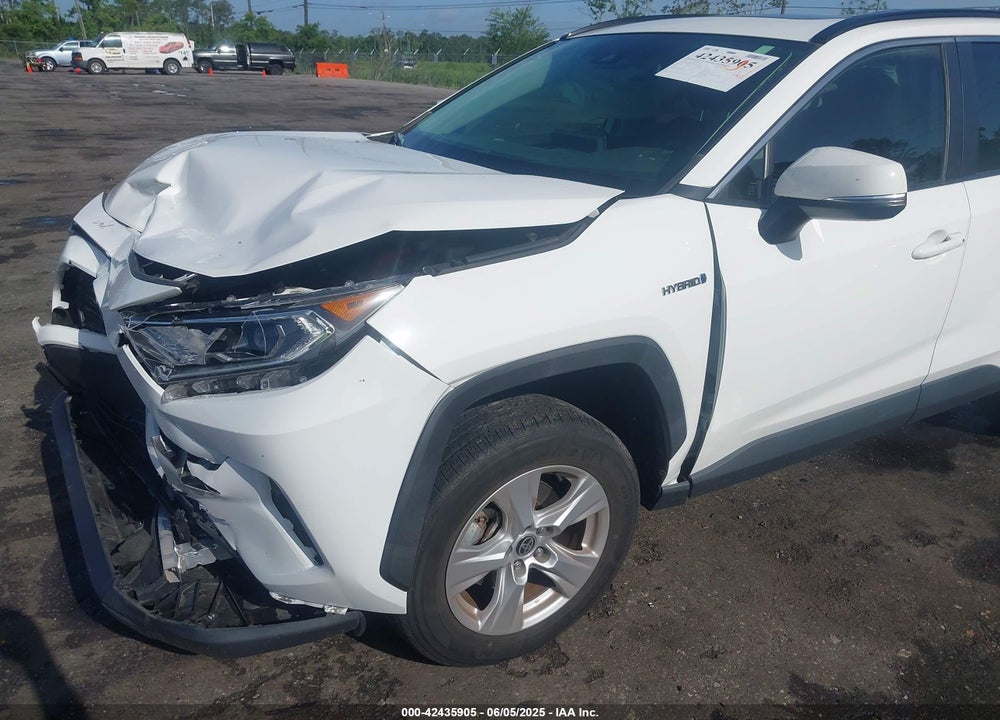 2021 TOYOTA RAV4 HYBRID VIN: JTMRWRFV3MD135548