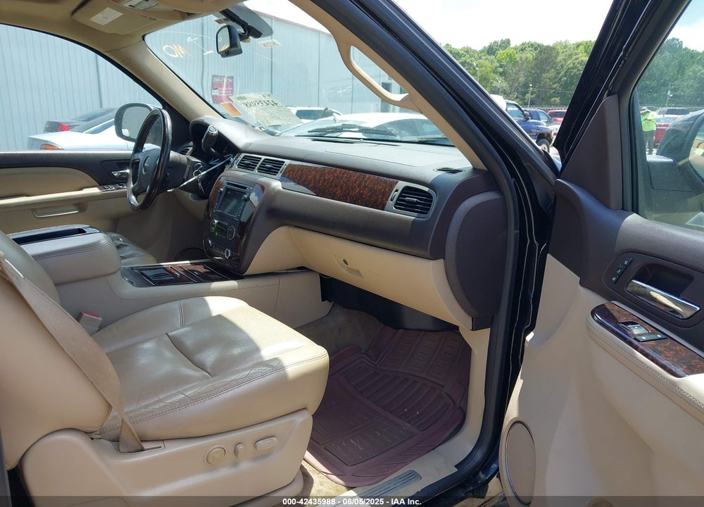 2011 GMC YUKON DENALI VIN: 1GKS1EEF6BR347125