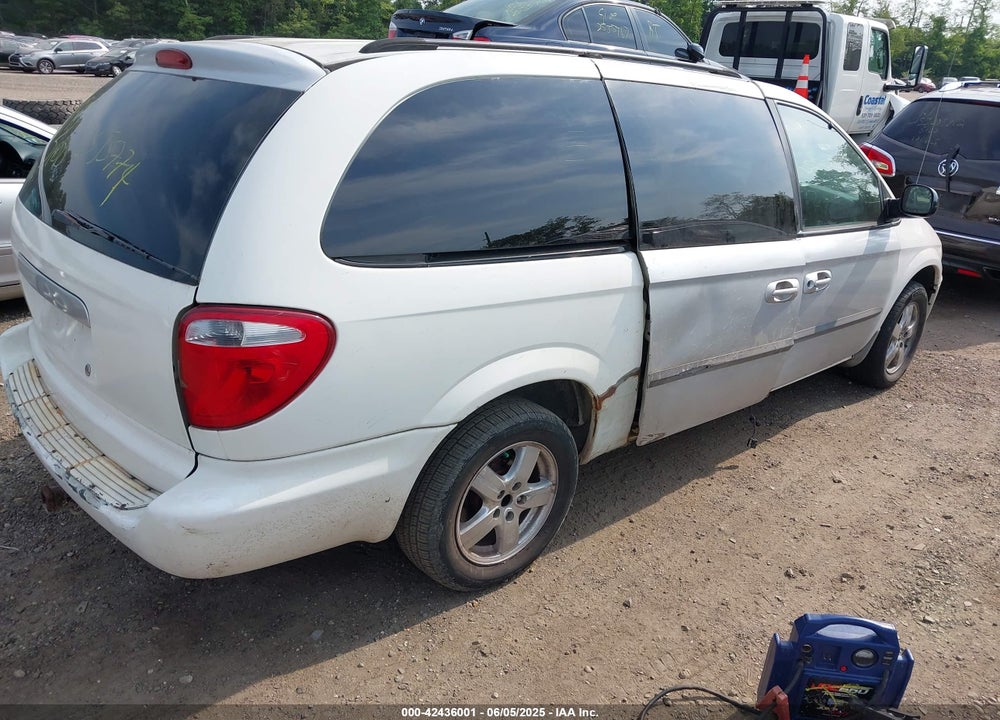 2007 DODGE GRAND CARAVAN SXT VIN: 2D4GP44L47R194735