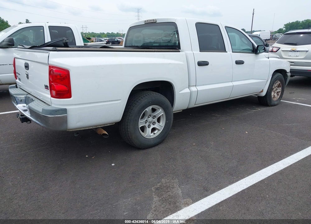 2005 DODGE DAKOTA SLT VIN: 1D7HE48NX5S217990