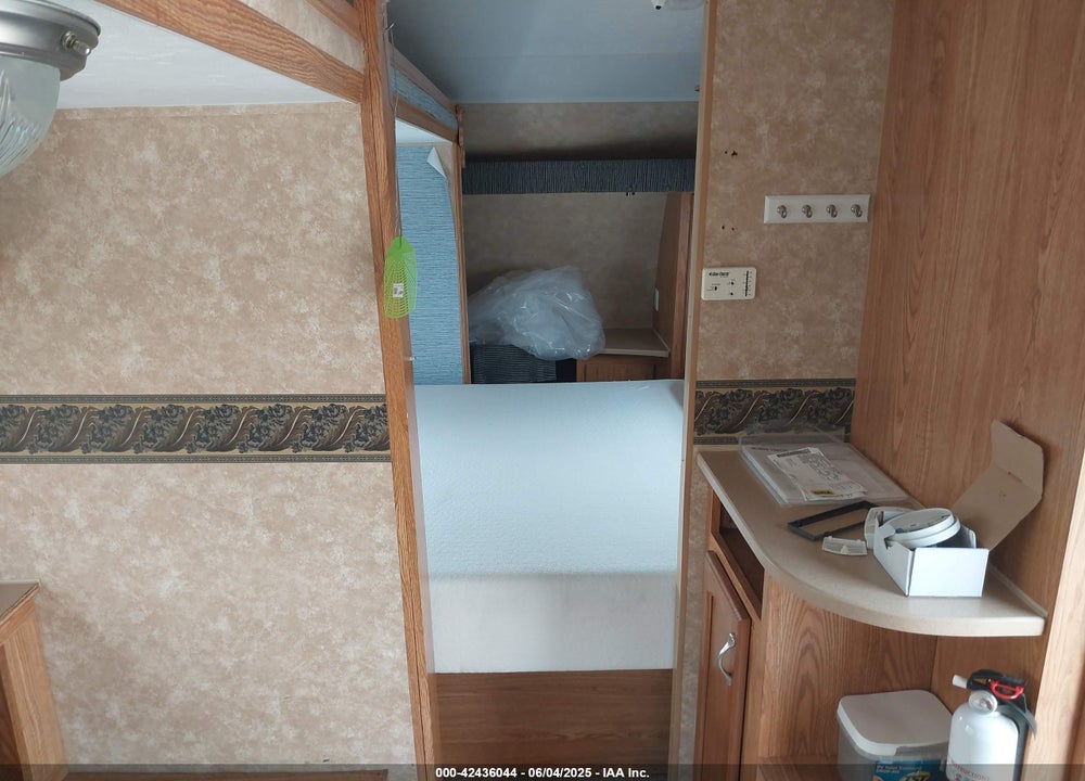 2008 TIMBERLODGE M31 VIN: 5C1RS332X8P011516