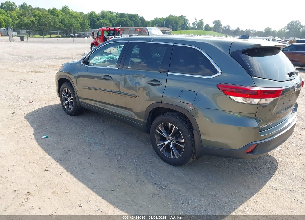 2017 TOYOTA HIGHLANDER LE PLUS VIN: 5TDBZRFH0HS442172
