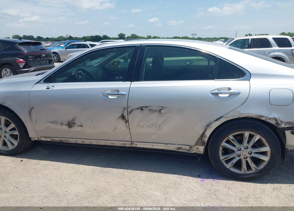 2011 LEXUS ES 350 VIN: JTHBK1EG6B2461420