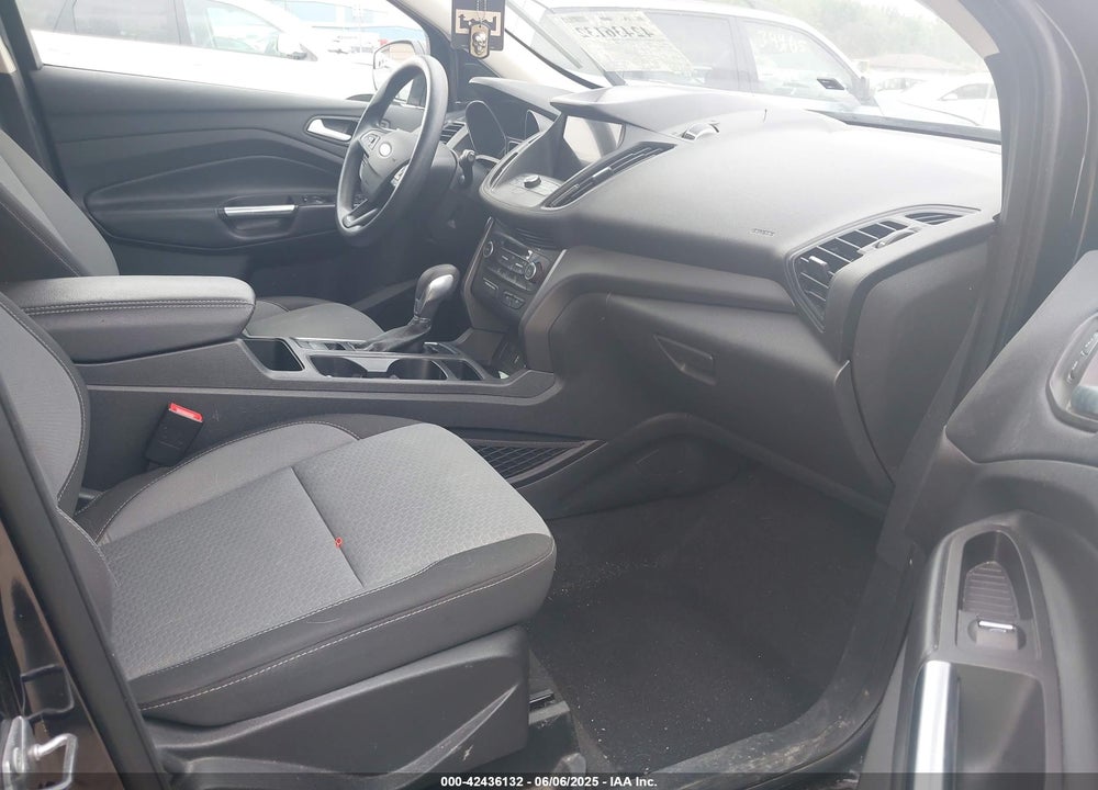 2019 FORD ESCAPE VIN: 1FMCU9GD5KUB37179