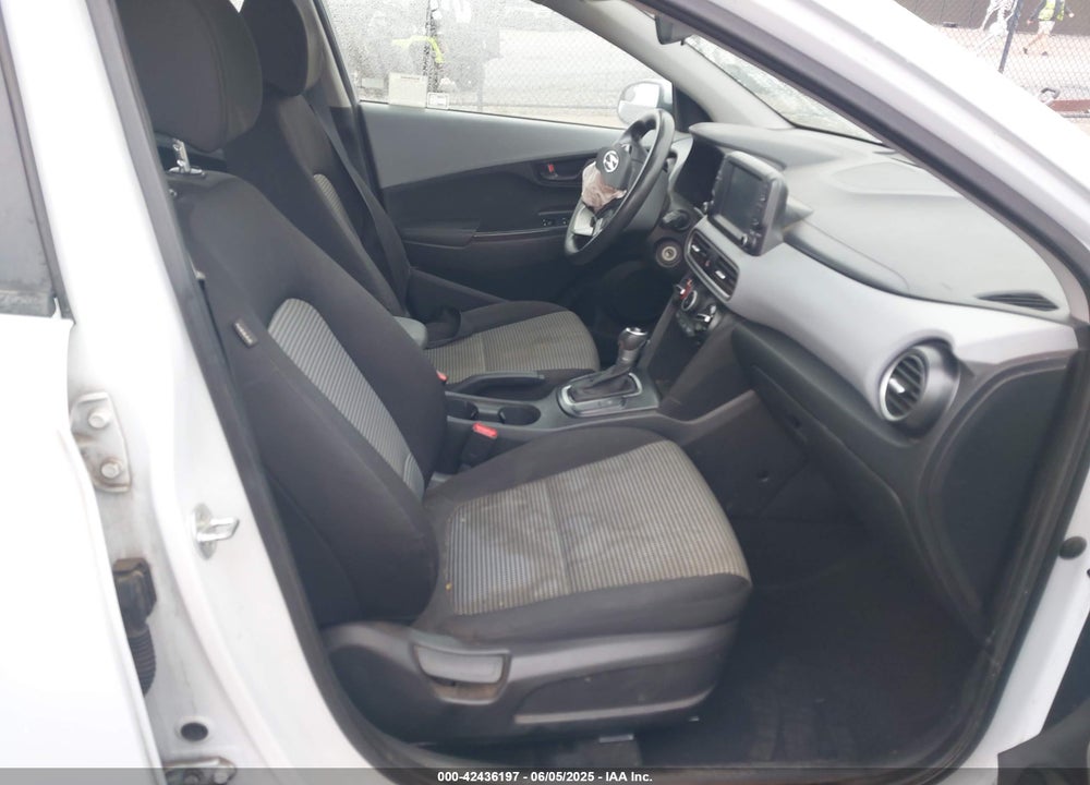 2019 HYUNDAI KONA SE VIN: KM8K12AA4KU330773