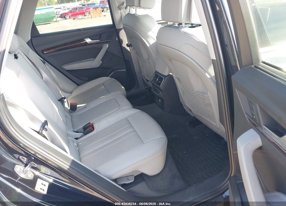 2018 AUDI Q5 2.0T PREMIUM/2.0T TECH PREMIUM VIN: WA1BNAFY8J2044079