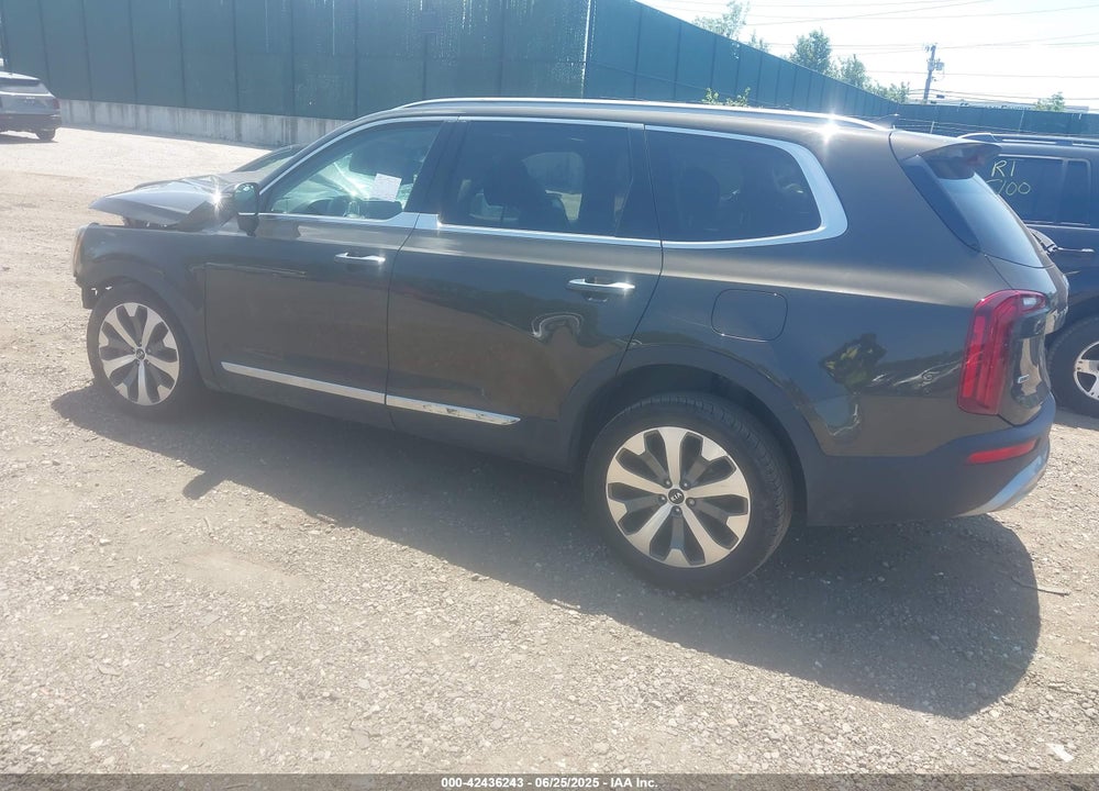 2020 KIA TELLURIDE VIN: 5XYP6DHC4LG085717