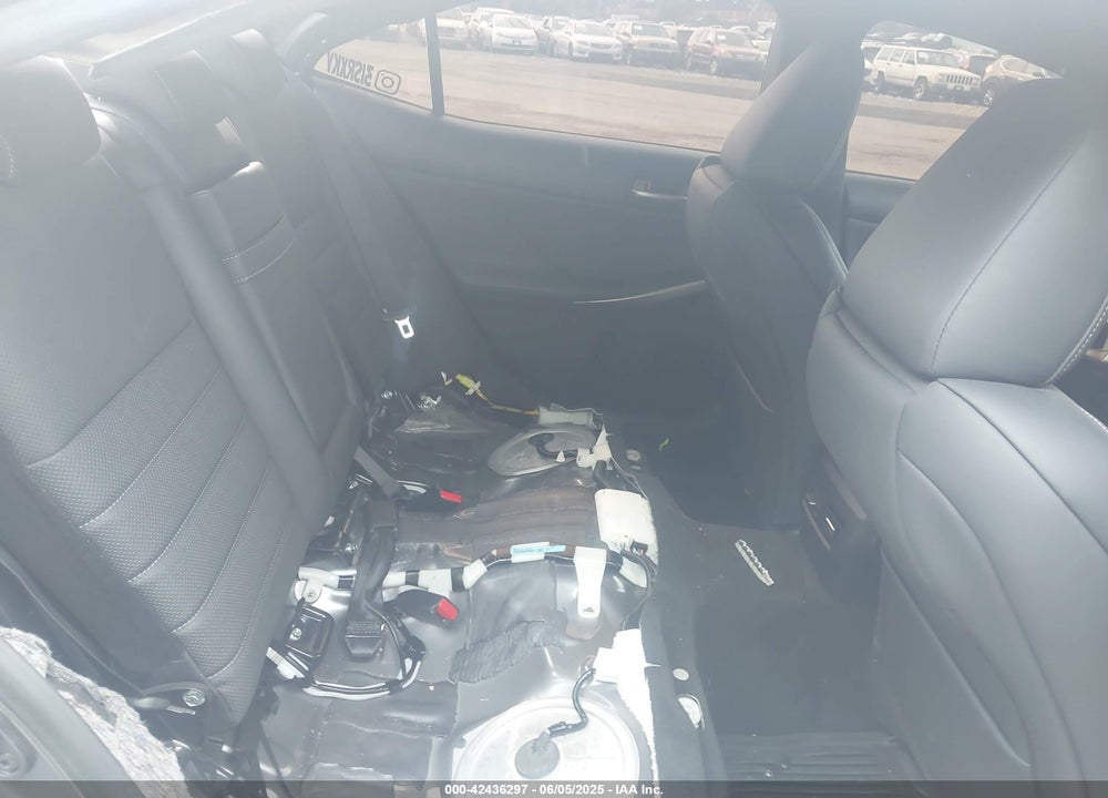 2019 LEXUS IS 300 VIN: JTHC81D24K5038486