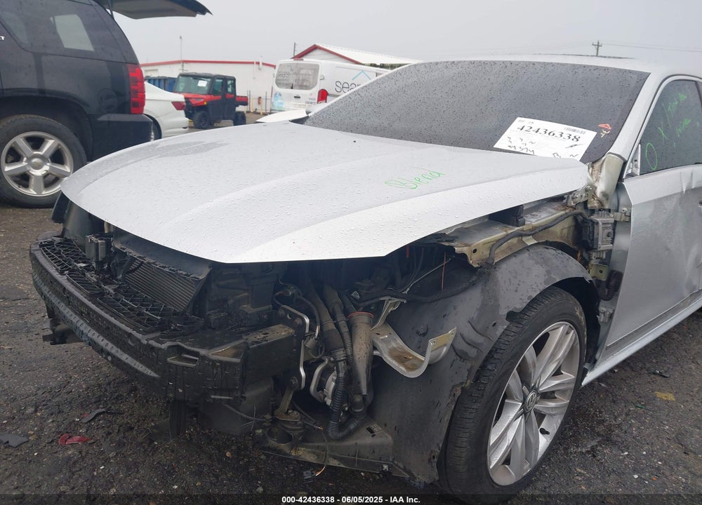 2017 VOLKSWAGEN PASSAT VIN: 1VWGT7A3XHC049253