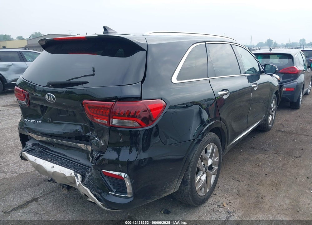 2019 KIA SORENTO VIN: 5XYPKDA5XKG567257