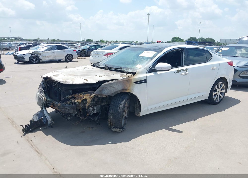 2012 KIA OPTIMA VIN: 5XXGR4A68CG018795