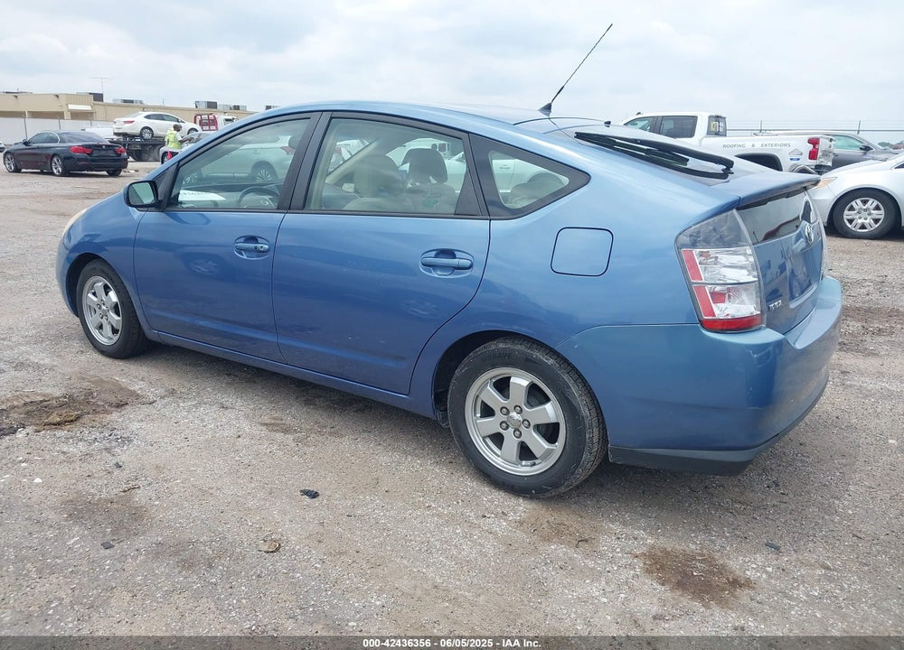 2005 TOYOTA PRIUS VIN: JTDKB22U857028318