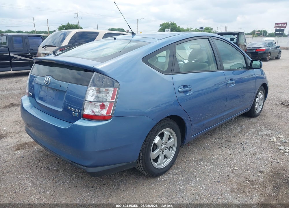 2005 TOYOTA PRIUS VIN: JTDKB22U857028318