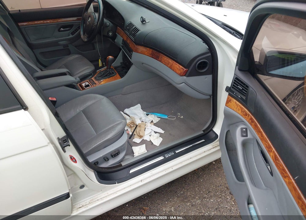 2000 BMW 528IA VIN: WBADM6341YGU07316