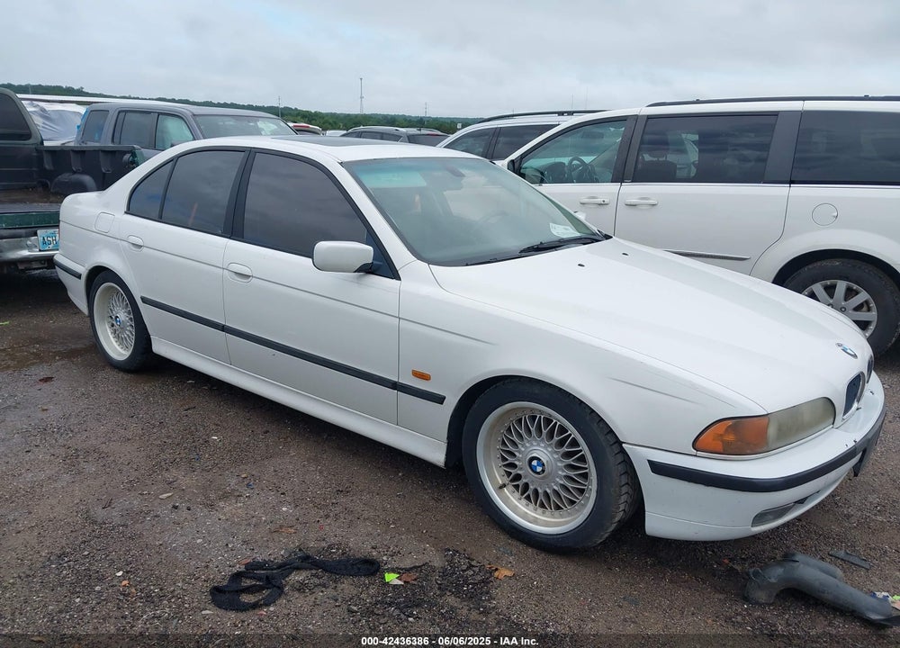2000 BMW 528IA VIN: WBADM6341YGU07316