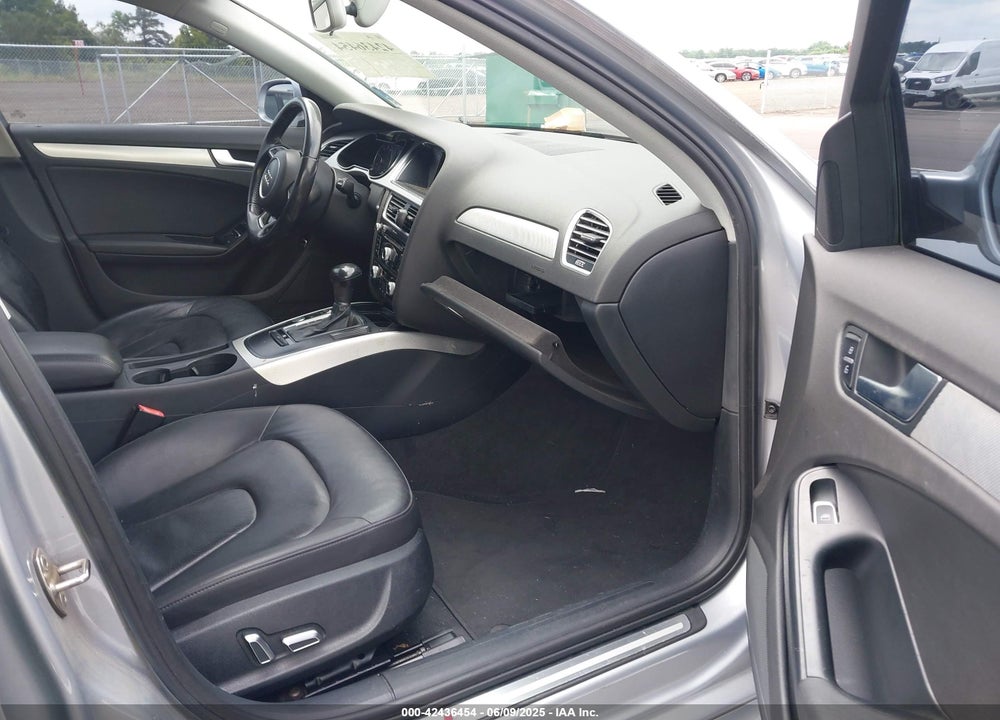 2016 AUDI A4 VIN: WAUAFAFL9GN001569