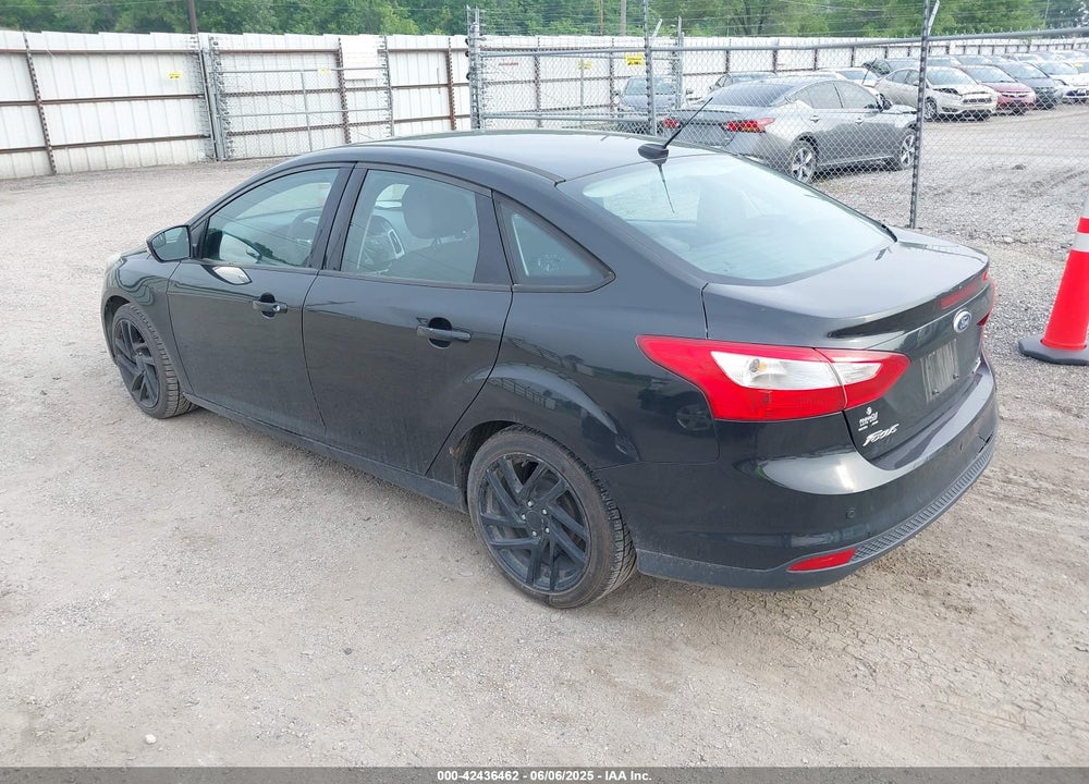 2014 FORD FOCUS VIN: 1FADP3F24EL170431