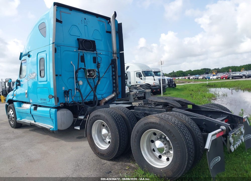 2013 FREIGHTLINER CASCADIA 125 --- VIN: 1FUJGLBG5DSBC0745