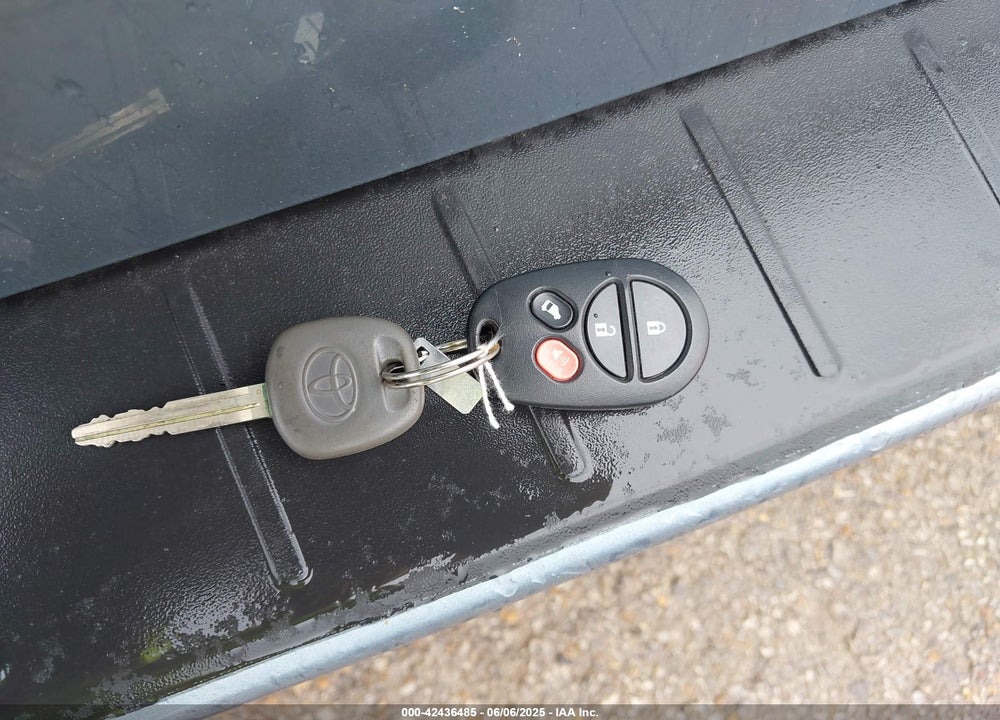 2005 TOYOTA SIENNA LE VIN: 5TDZA23C35S348465
