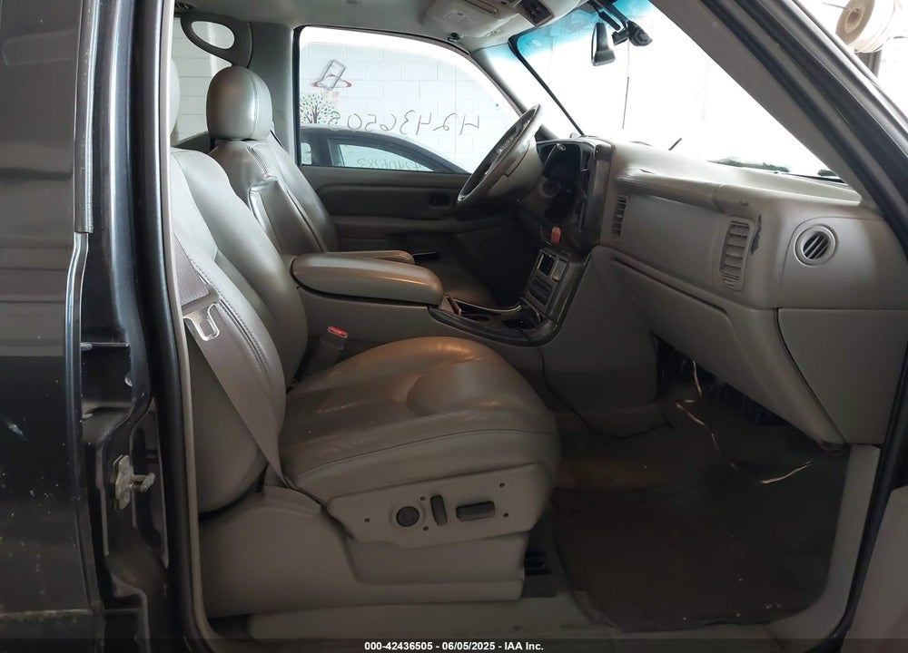 2004 GMC YUKON DENALI VIN: 1GKEK63U04J187973