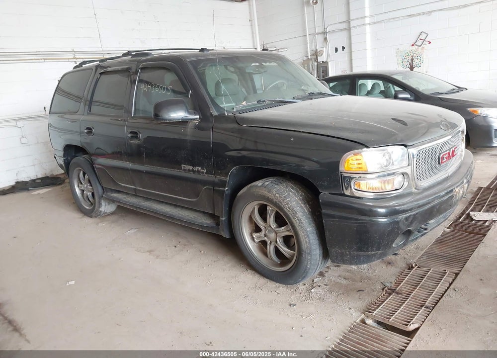 2004 GMC YUKON DENALI VIN: 1GKEK63U04J187973