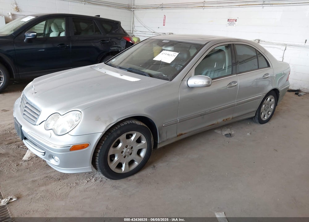 2005 MERCEDES-BENZ C 240 LUXURY 4MATIC VIN: WDBRF81J15F655900