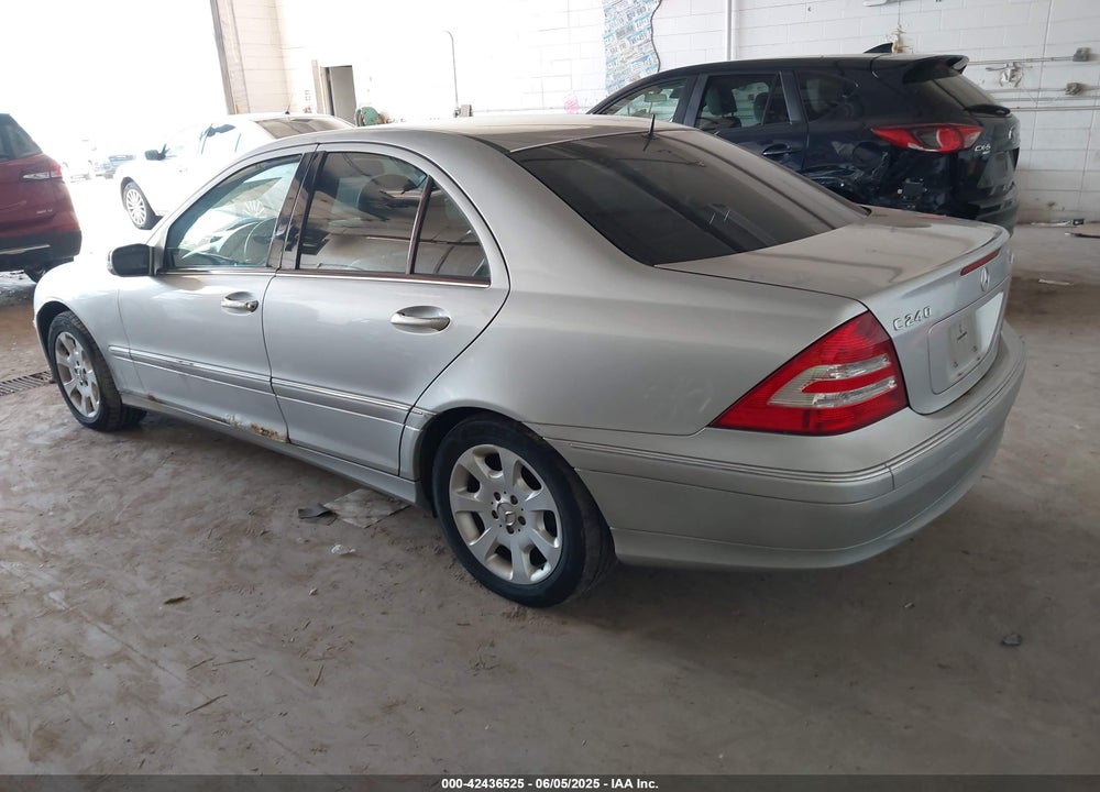 2005 MERCEDES-BENZ C 240 LUXURY 4MATIC VIN: WDBRF81J15F655900