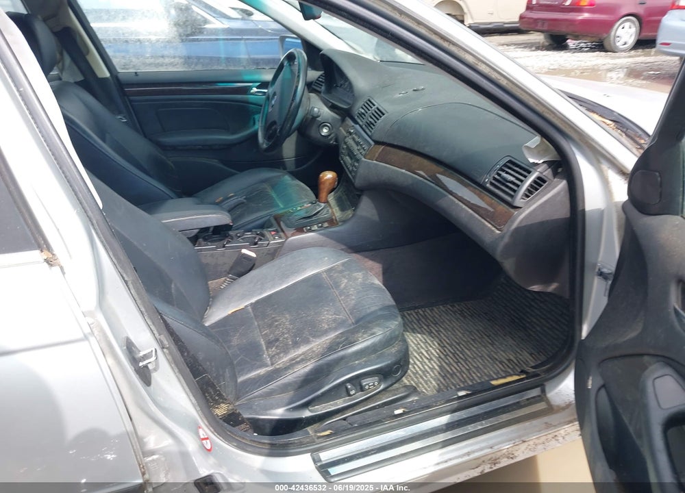 2001 BMW 325I VIN: WBAAW33441ET40207