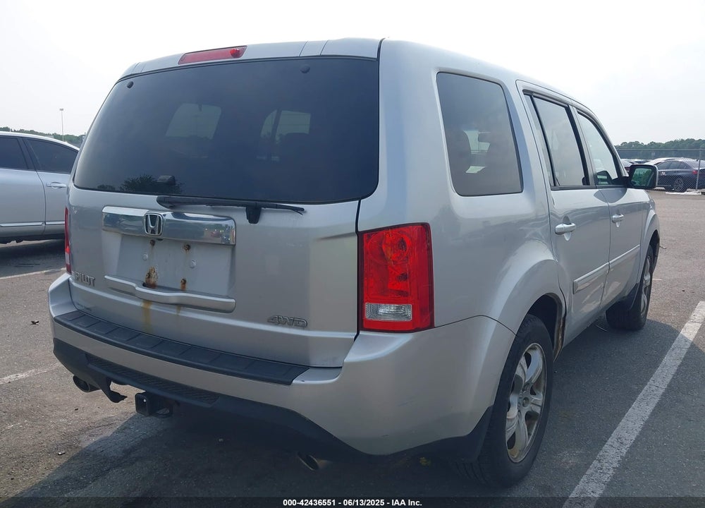 2012 HONDA PILOT VIN: 5FNYF4H55CB058619