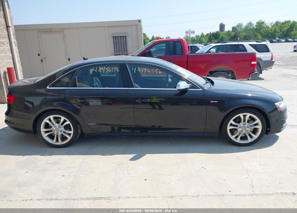 2013 AUDI S4 VIN: WAUDGAFL0DA161028