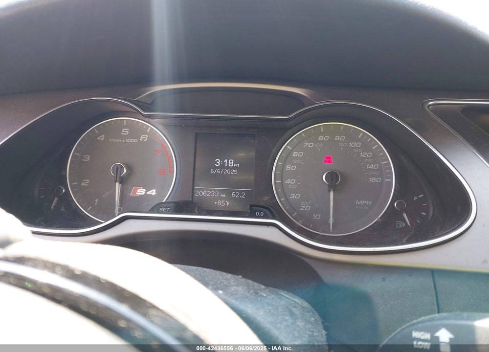 2013 AUDI S4 VIN: WAUDGAFL0DA161028